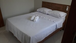1 quarto, ferros/tábuas de passar roupa, Wi-Fi, roupa de cama