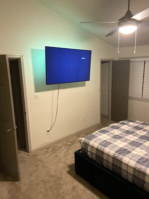 2 bedrooms, WiFi, bed sheets, wheelchair access