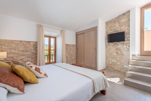5 Schlafzimmer, Zimmersafe, Bügeleisen/Bügelbrett, kostenloses WLAN