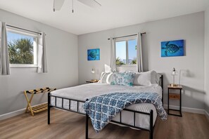 2 bedrooms, desk, iron/ironing board, travel cot