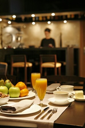 بار (في المنشاة)