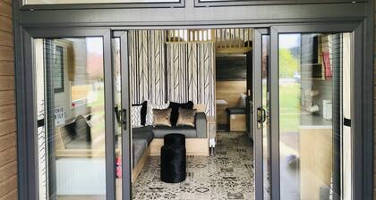 Self-Catering Lodge with Hot Tub