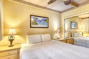 2 bedrooms, iron/ironing board, WiFi, bed sheets - Oceanfront condo with pool, water view, high-speed WiFi, & full kitchen (Lahaina)