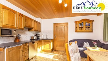 Kühlschrank, Mikrowelle, Geschirrspüler