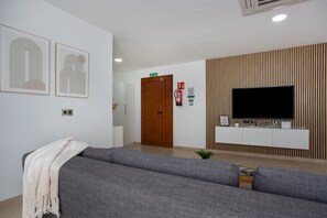Lobby - Apartment "Eclipse" in Puerto del Rosario with Mountain View, Jacuzzi, Wi-Fi, A/C & Terrace (Puerto del Rosario)