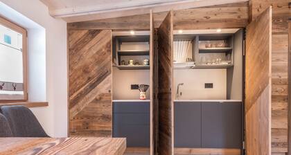 Apartment 'Majon Baticher' with Mountain View, Balcony and Wi-Fi