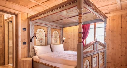 Apartment 'Majon Baticher' with Mountain View, Balcony and Wi-Fi