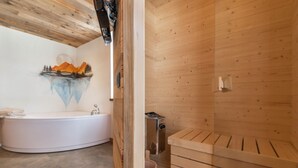 Un sauna avec des bancs en bois et un hammam.