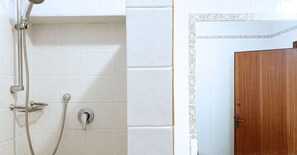 Bathtub, hair dryer
