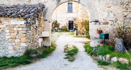 La Chapelle - La Roche St Secret - 2/4 pers