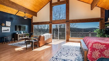 5 bedrooms, iron/ironing board, travel cot, bed sheets