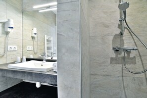 Chuveiro, secador de cabelo
