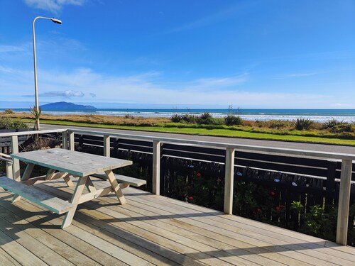 Beachfront with stunning views of Kapiti Island