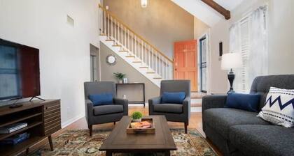 Pet Friendly & Fast WiFi - Fresh at Forest Hills