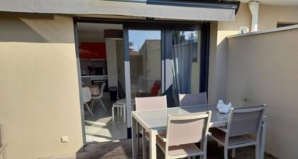 La Teste de Buch : Appartement T2 avec jardin et terrasse, proche centre, parking privé