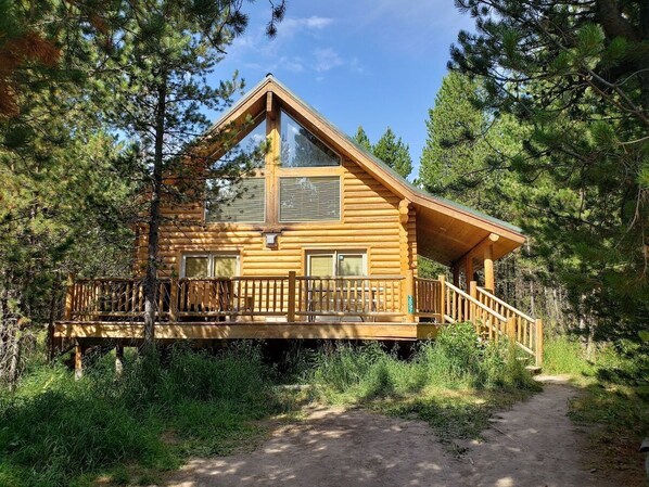 Exterior - Winter Wonderland! Hidden Pines ~ Yellowstone (Island Park)