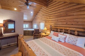 5 bedrooms, iron/ironing board, WiFi, bed sheets - Winter Wonderland! Hidden Pines ~ Yellowstone (Island Park)