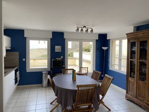 Dining - Ambleteuse, pretty house with sea view (Ambleteuse)
