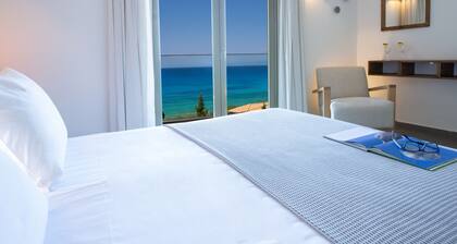 Ionian White Villas 250m from a sandy beach & close to Agios Nikitas!