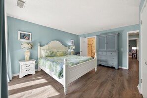 2 slaapkamers, een strijkplank/strijkijzer, gratis wifi, beddengoed