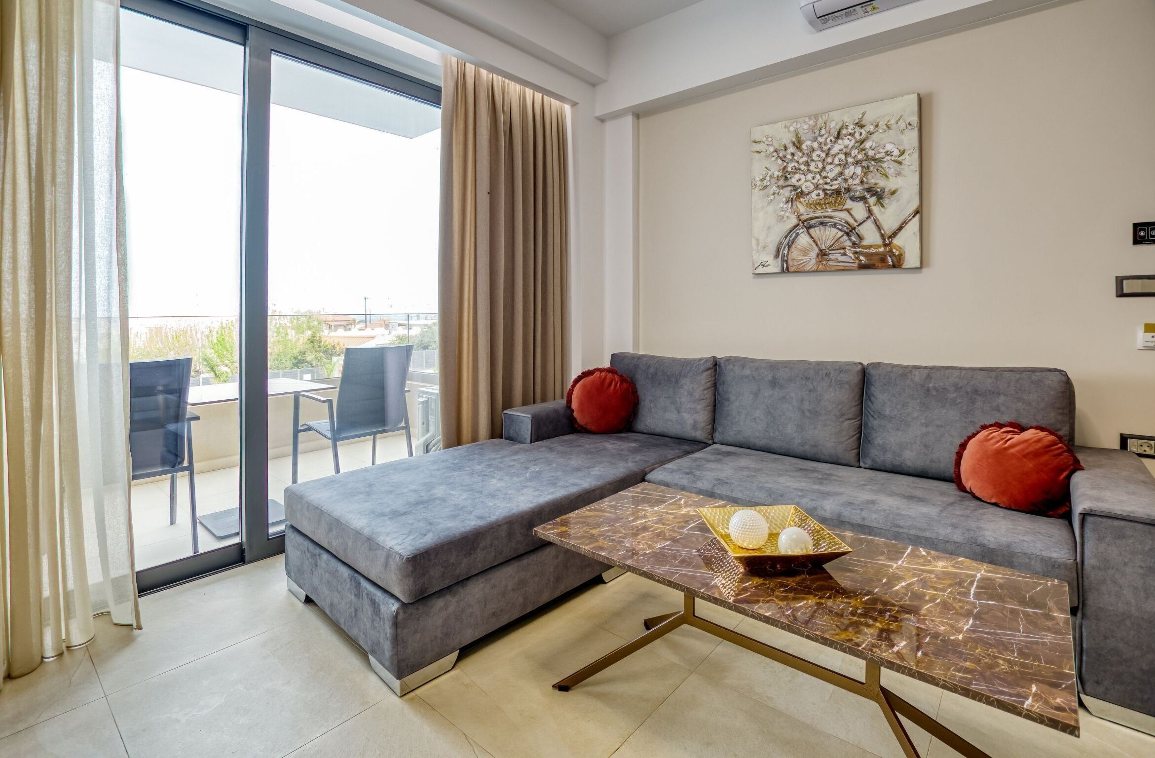 Photo - Sapphire Horizon Suites