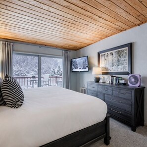 Condo, 2 Bedrooms | 2 bedrooms, laptop workspace, iron/ironing board, free WiFi - 51 Snowflower 2 Bedroom Condo by RedAwning (Park City)