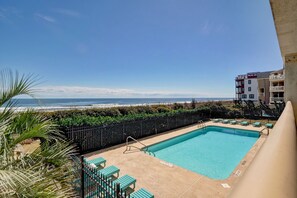 Indoor pool - Pelican Watch 104–Oceanfront condo with private beach access, Jacuzzi & pool (Carolina Beach)