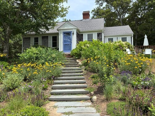Cozy Chatham home with privacy and nautical decor