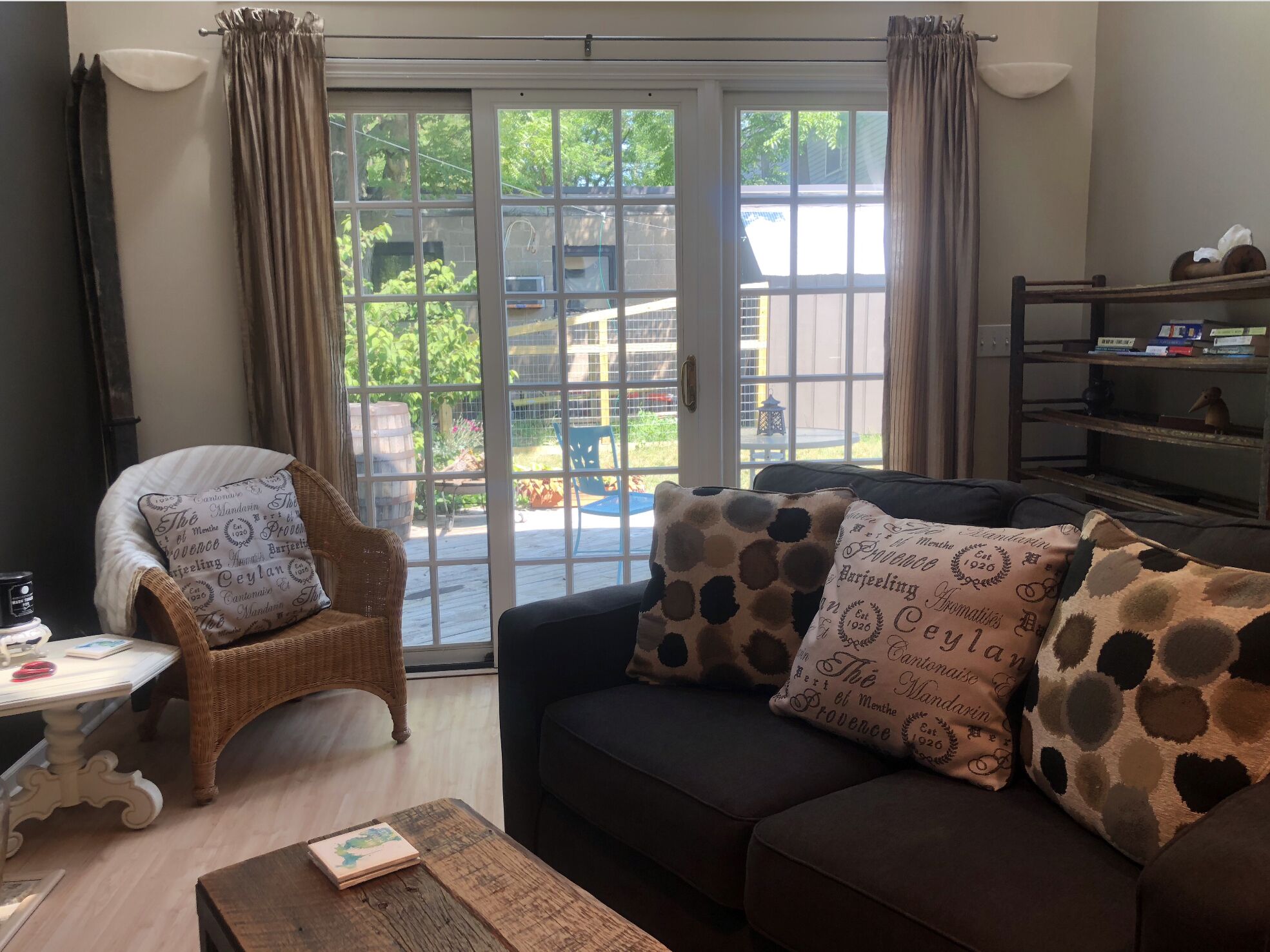 Cottage in the heart of Saugatuck - Pet Friendly!