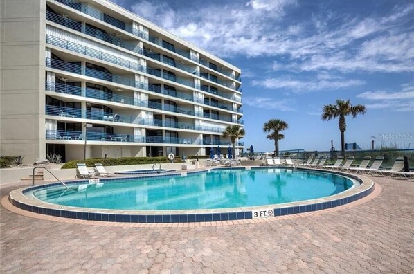 Outdoor pool, a heated pool