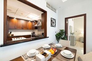 Dining - Luxury 3BR Downtown Dubai Apartment with Burj Khalifa Views (Downtown Dubai)