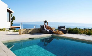 Deluxe Villa | Outdoor pool | Seasonal outdoor pool, pool umbrellas, pool loungers