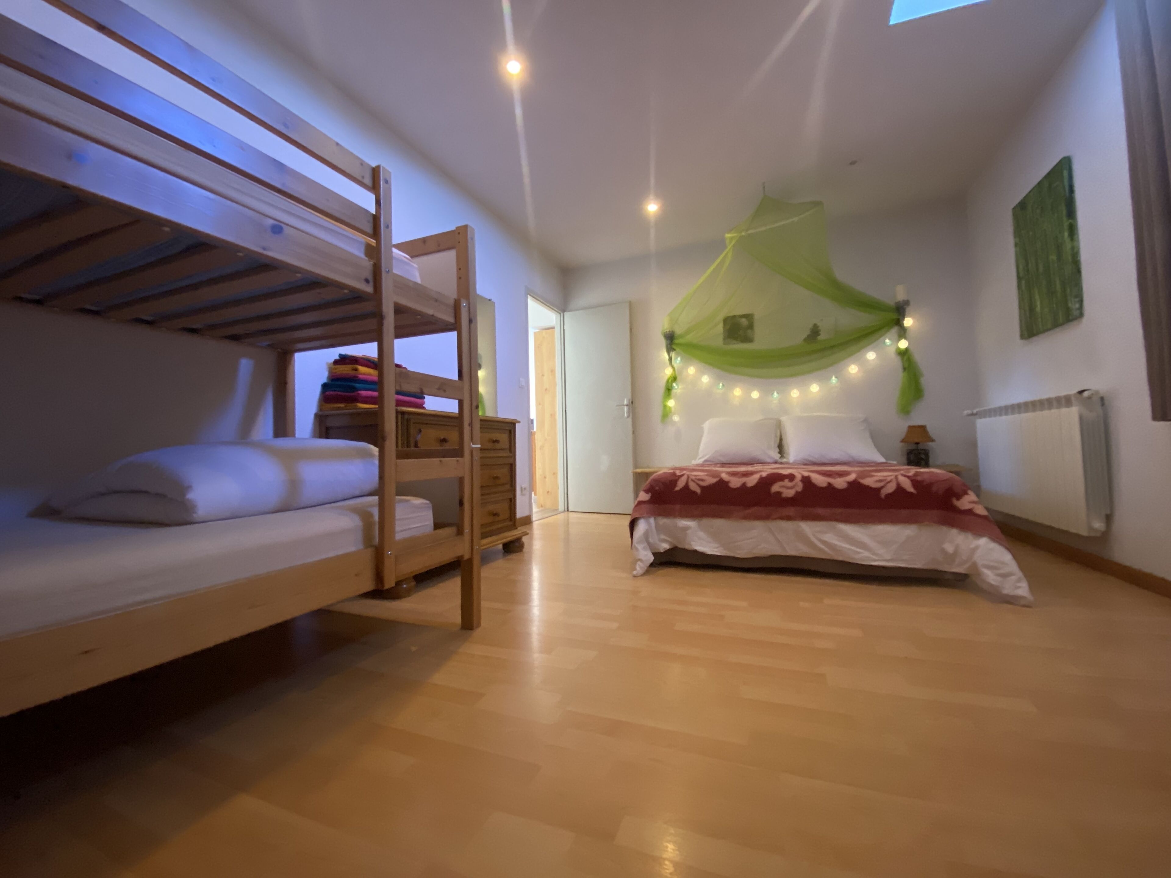3 bedrooms, iron/ironing board, travel crib, free WiFi