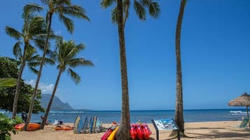 Am Strand, Liegestühle, Strandtücher