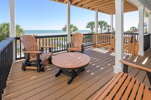 Terrace/patio - Oceanfront 5 BR Beach House in Surfside Beach with Private Pool! LA ESMERALDA II (Surfside Beach)
