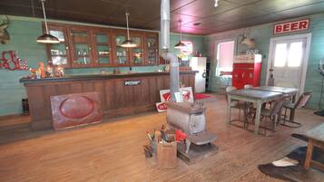 Bar (in der Unterkunft)