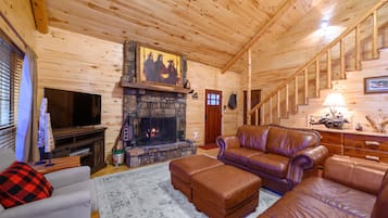 Smart TV, fireplace, video games, DVD player