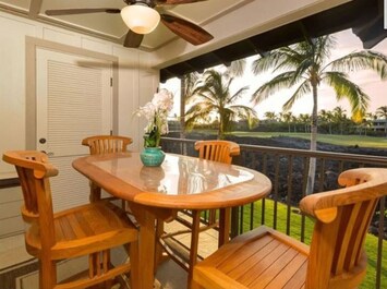Lanai overlooking the golf course.