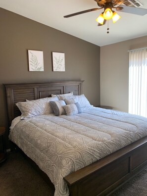 3 bedrooms, travel crib, free WiFi, bed sheets