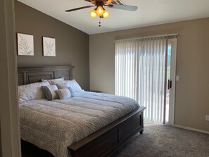 3 bedrooms, travel crib, free WiFi, bed sheets