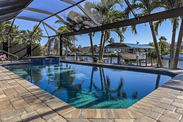 Una piscina riscaldata