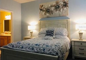 2 bedrooms, desk, iron/ironing board, free WiFi