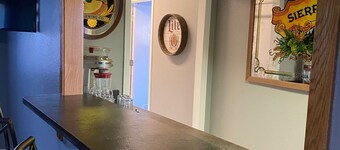 Great House, 1/2 Mile to River, Rotary Park!