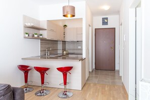 Private kitchen - Natasha Sea View Apartment (Budva)