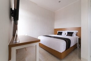 Room - OYO 90023 Damar Kusumo Guest House (Depok)