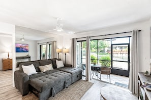 TV - Park Shore Resort-Deluxe Condo 1st FloorBLDGE #134 (Park Shore Resort)