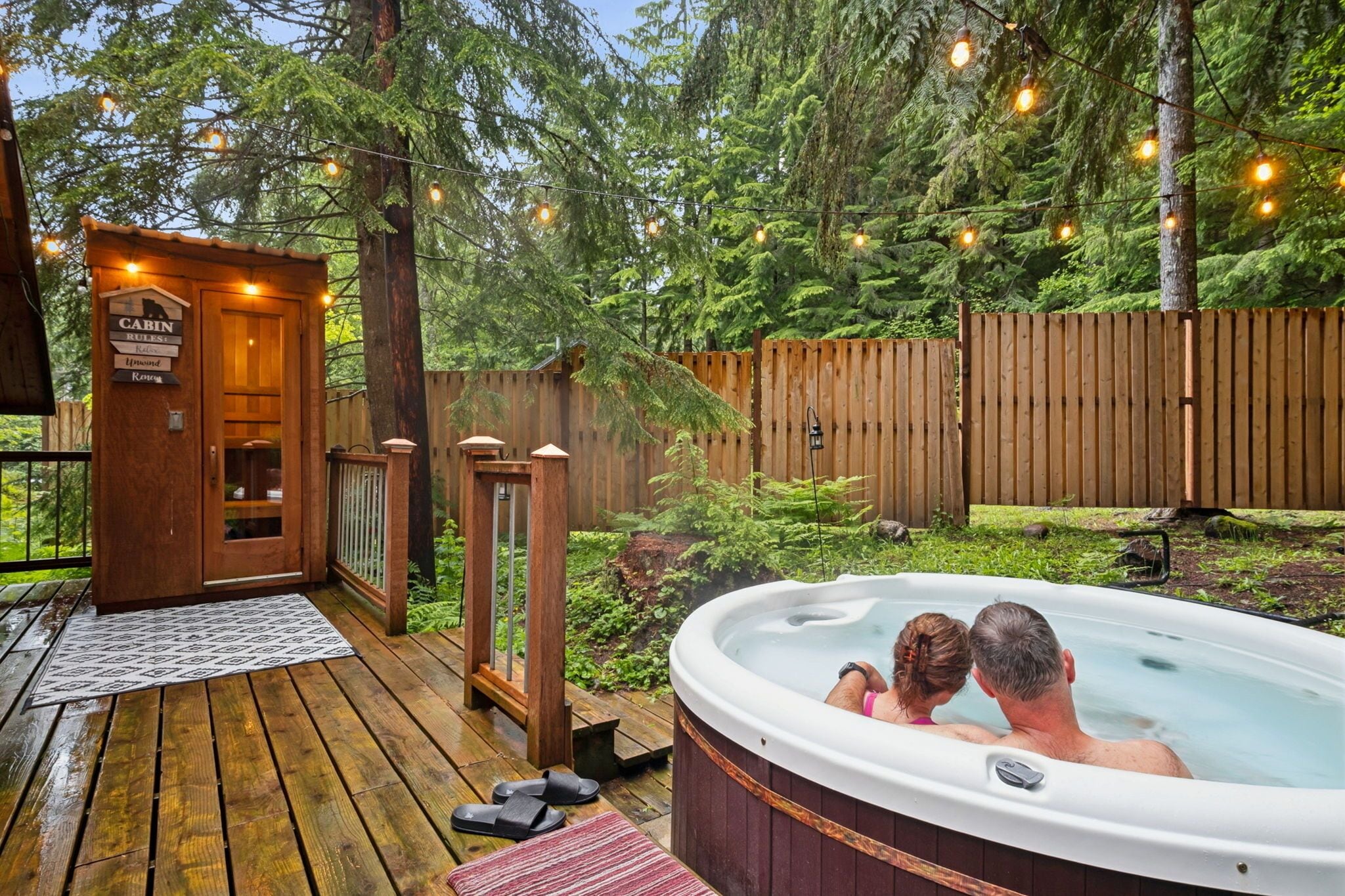 Outdoor spa tub