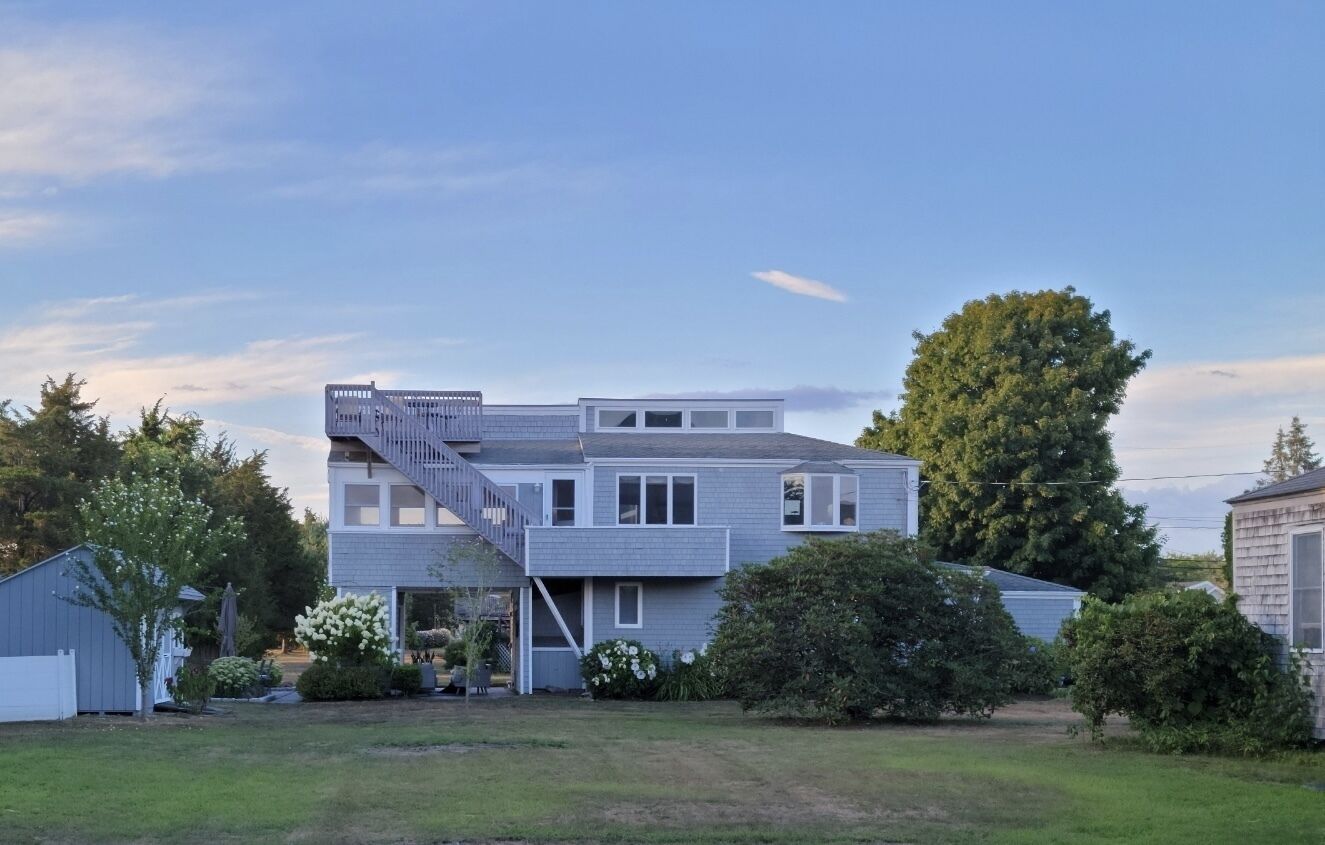Ninigret Pond 4 BR Open-Concept with Water Views, Quiet Neighborhood