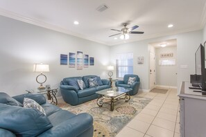 Smart TV, DVD player