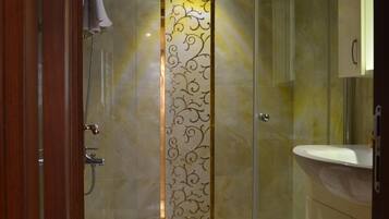 Buồng tắm vòi sen, đồ dùng nhà tắm miễn phí, máy sấy tóc